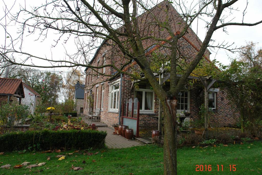 La Petite Maison Sart lez Walhain エクステリア 写真